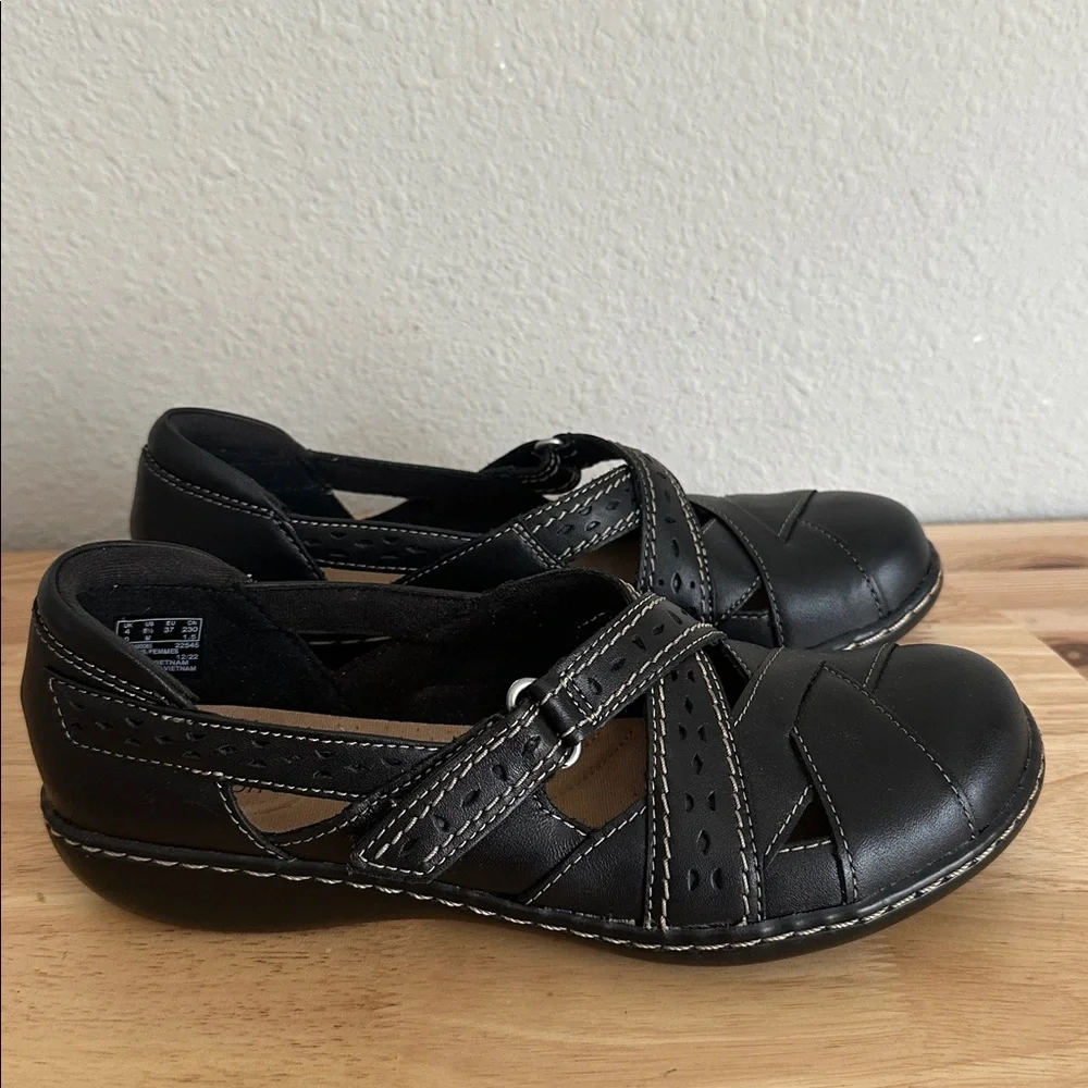 Clarks Womens Ashland Spin Q Closed Toe Slip-On Shoe new 6.5M - Picture 4 of 6